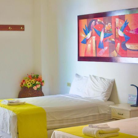 Galapagos Isabela Hotel Loja Пуерто-Вільяміль Екстер'єр фото