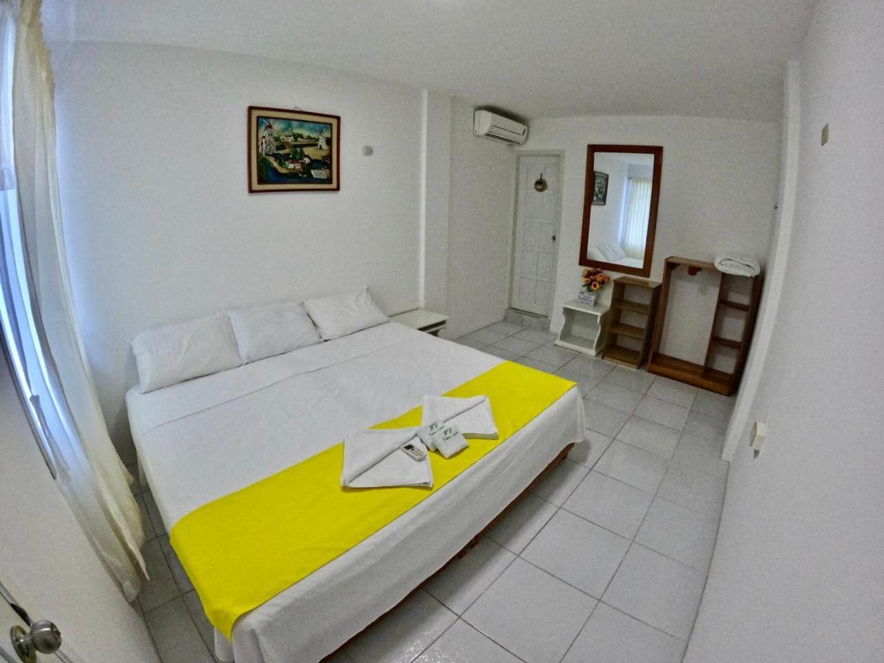 Galapagos Isabela Hotel Loja Пуерто-Вільяміль Екстер'єр фото