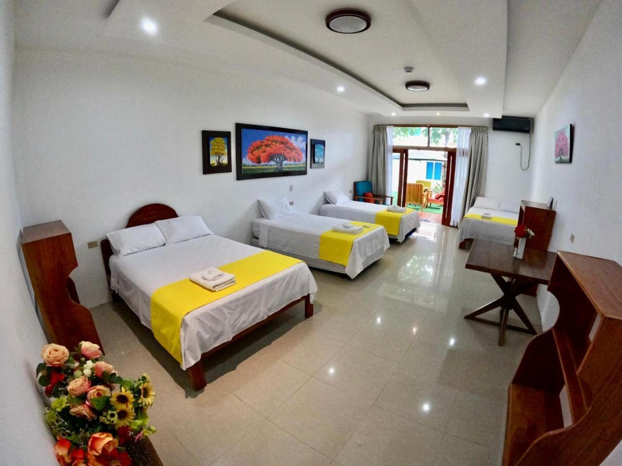 Galapagos Isabela Hotel Loja Пуерто-Вільяміль Екстер'єр фото