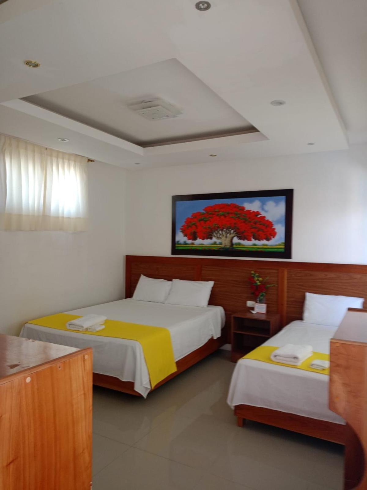 Galapagos Isabela Hotel Loja Пуерто-Вільяміль Екстер'єр фото
