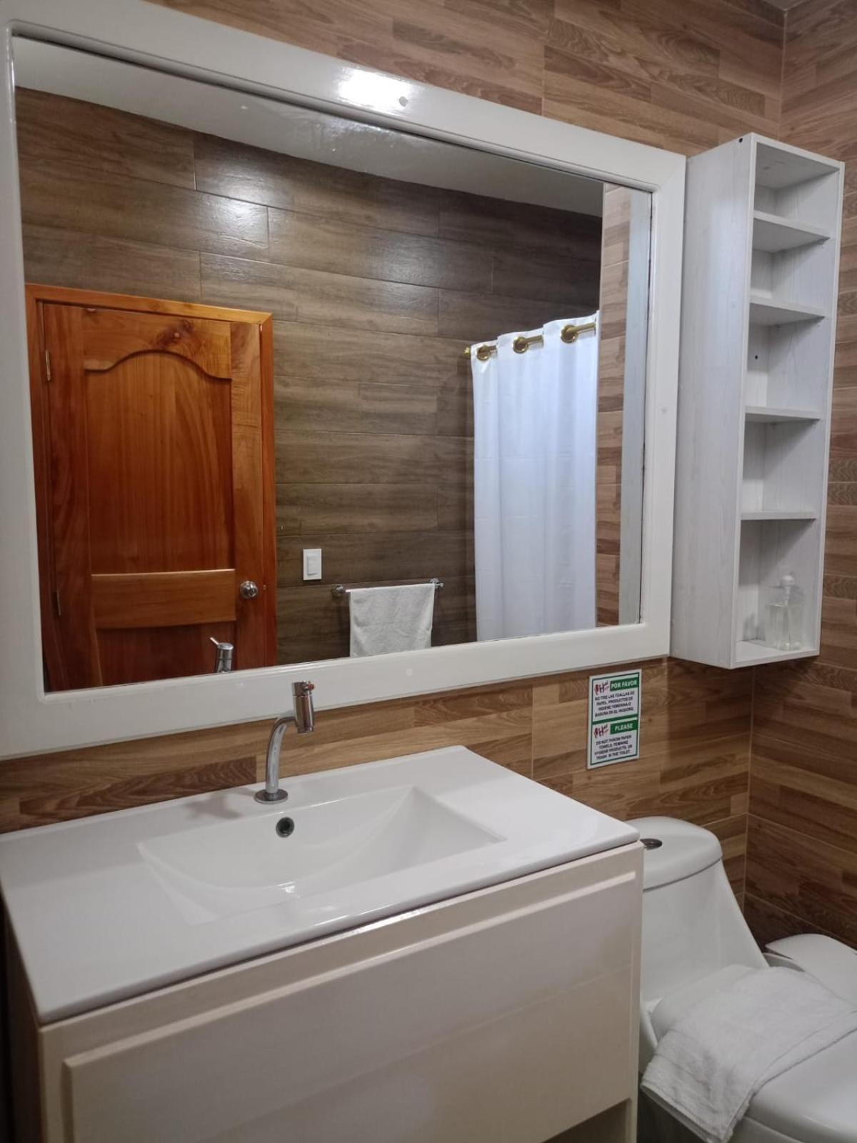 Galapagos Isabela Hotel Loja Пуерто-Вільяміль Екстер'єр фото