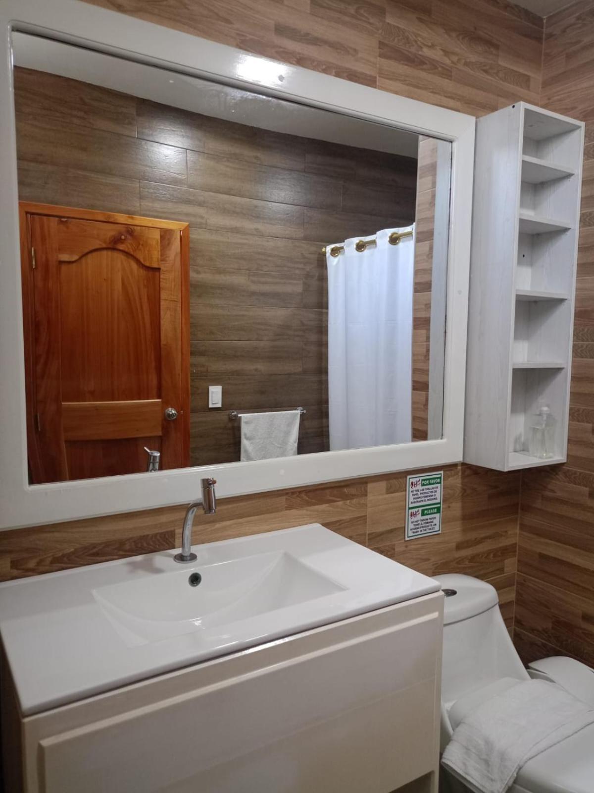 Galapagos Isabela Hotel Loja Пуерто-Вільяміль Екстер'єр фото