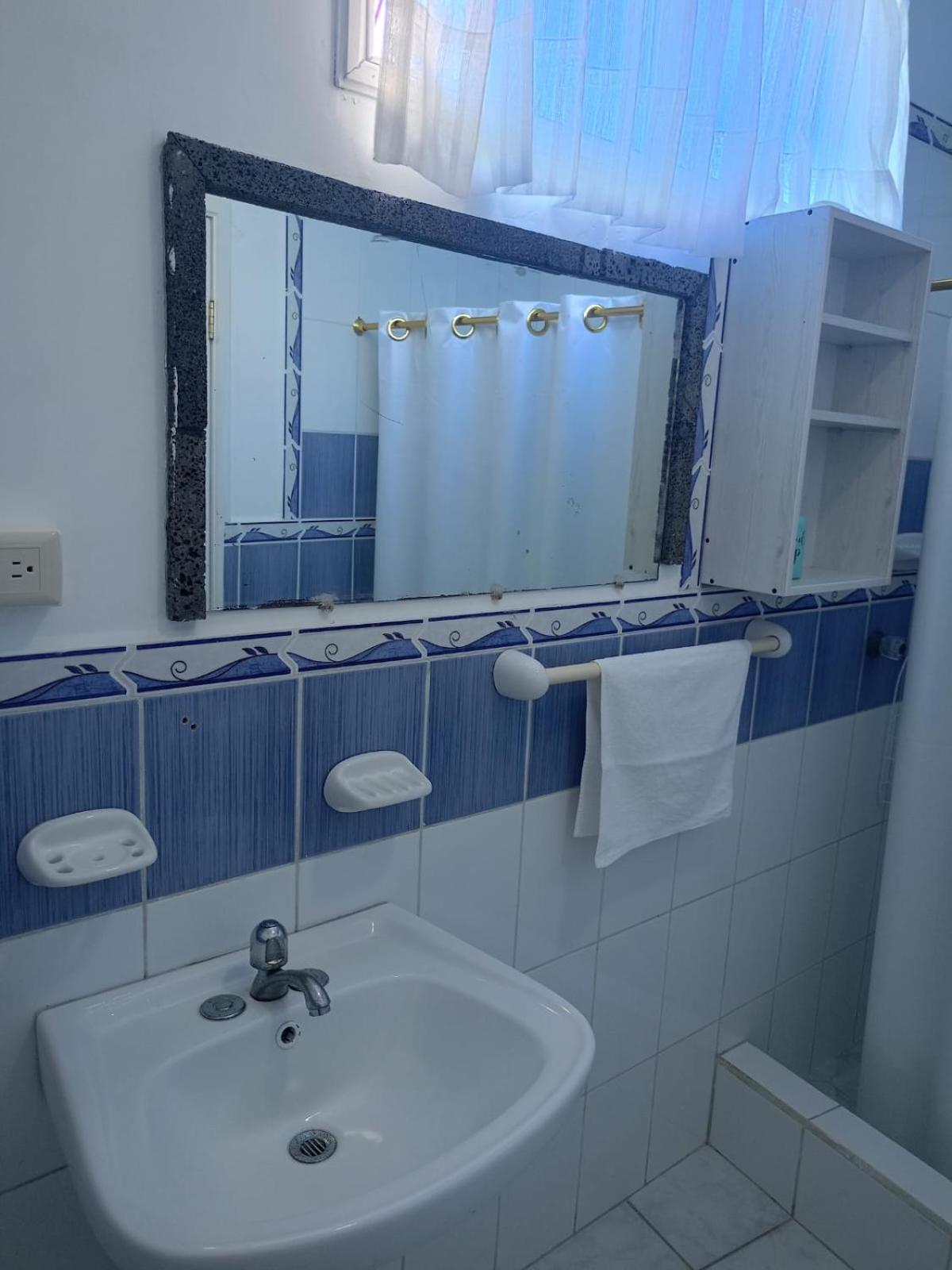 Galapagos Isabela Hotel Loja Пуерто-Вільяміль Екстер'єр фото