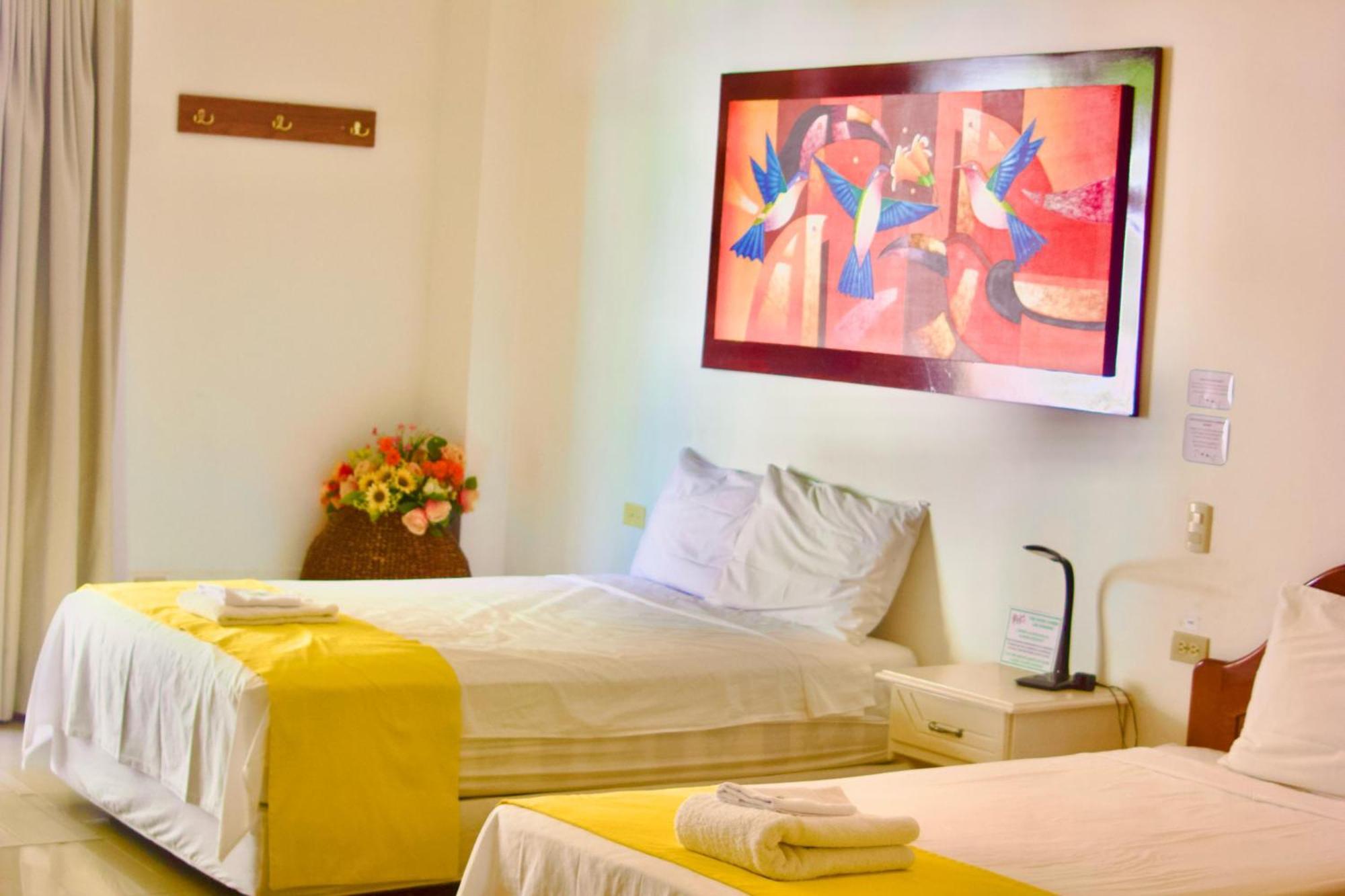 Galapagos Isabela Hotel Loja Пуерто-Вільяміль Екстер'єр фото